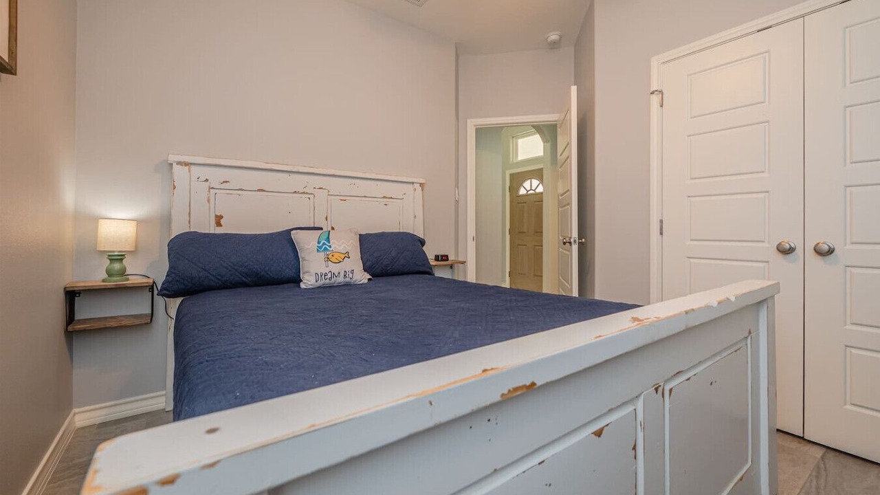 Photo of Bedroom in San Patricio County