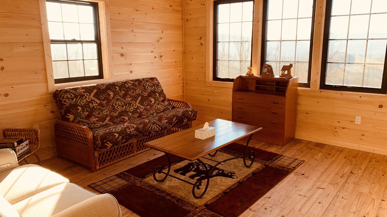 Photo of Livingroom in Rock Harbor