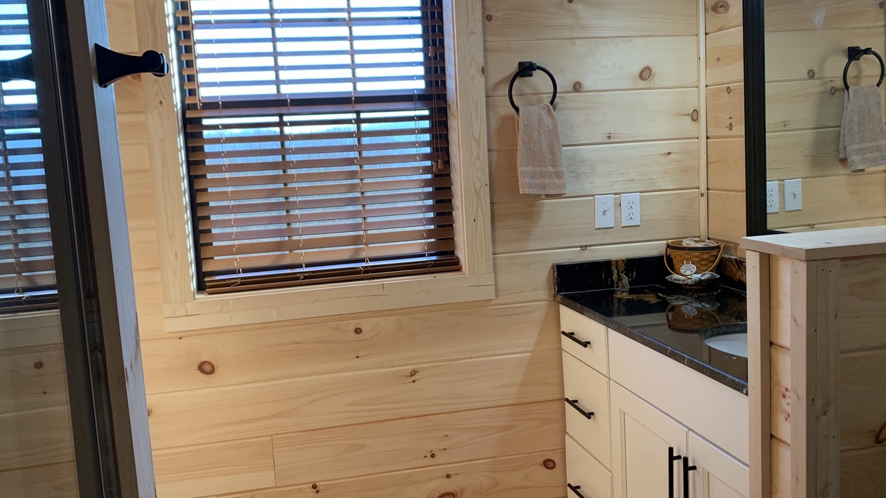 Photo of Bathroom in Rock Harbor