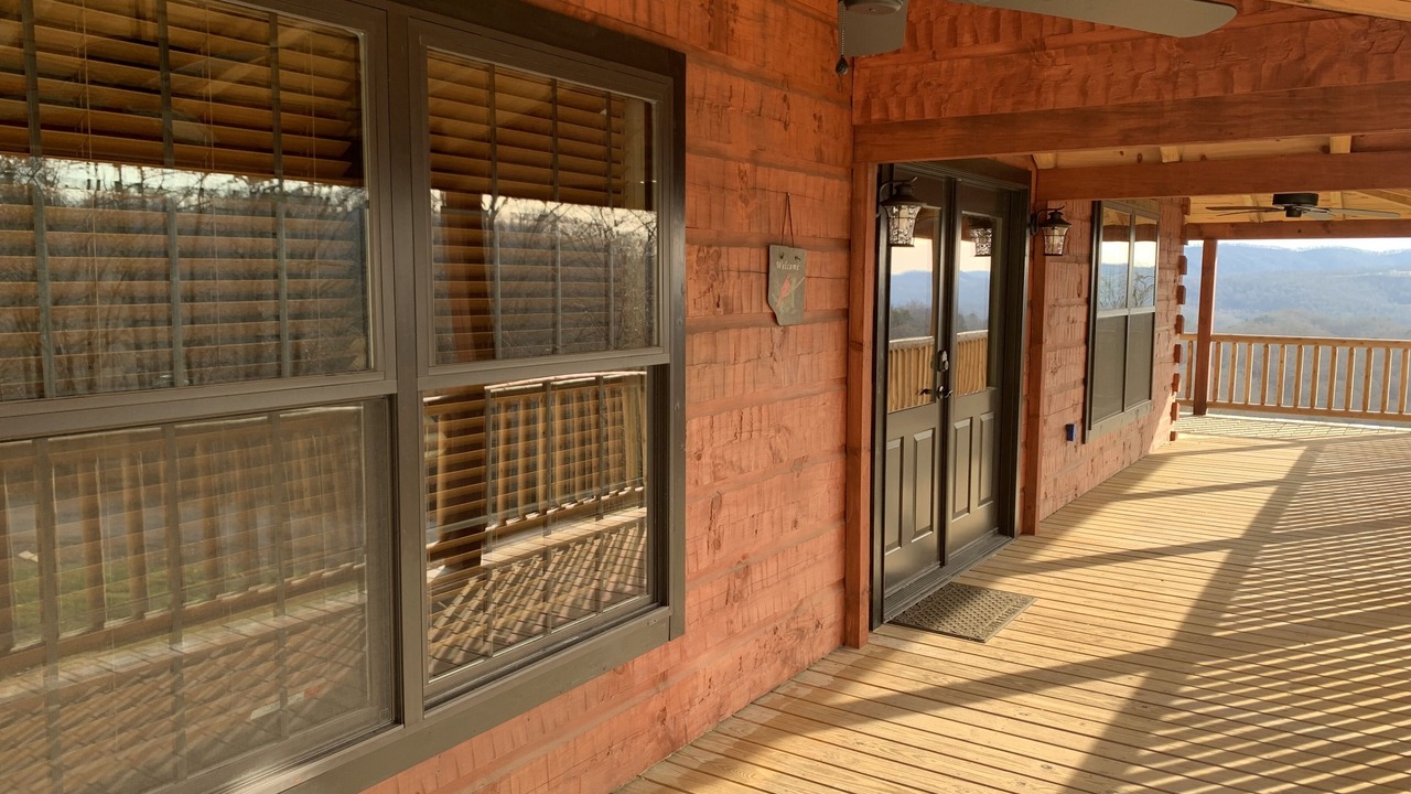 Photo of Patio Balcony in Rock Harbor