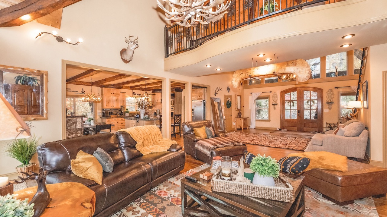 Photo of Livingroom in Pittsburg