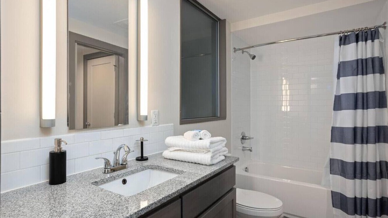 Photo of Bathroom in Hanover Place