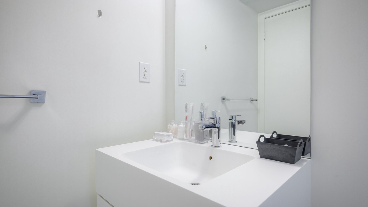 Photo of Bathroom in Bathurst Quay