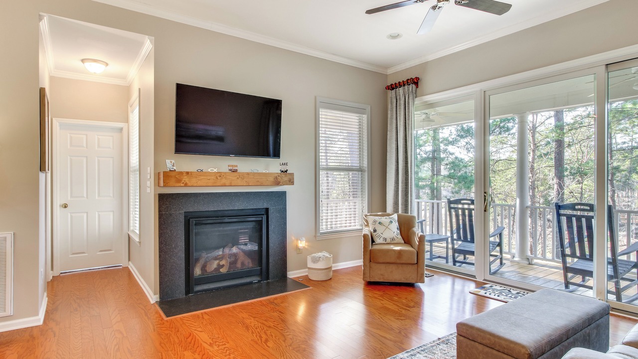 Photo of Livingroom in McCormick