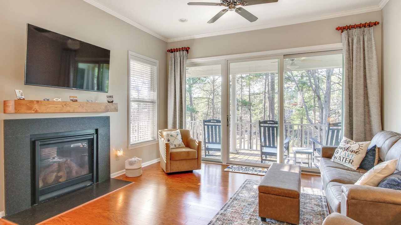 Photo of Livingroom in McCormick