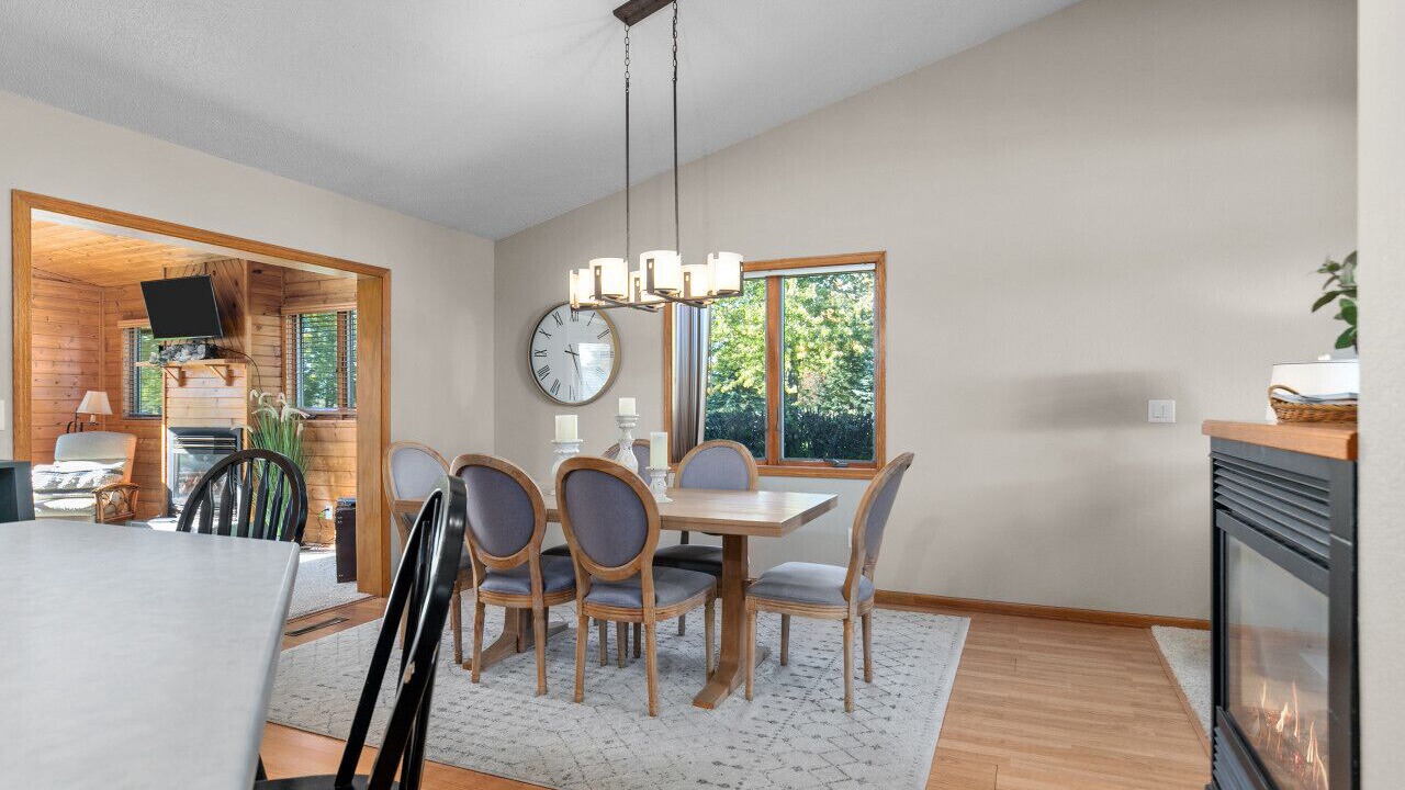 Photo of Others in Black Wolf