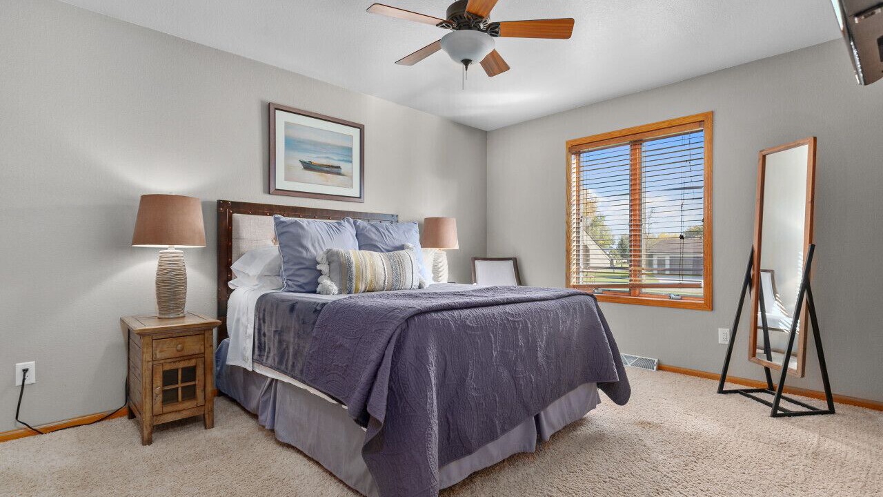 Photo of Bedroom in Black Wolf