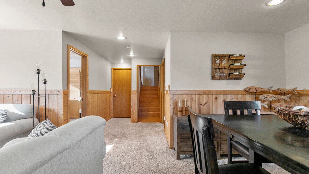 Photo of Others in Black Wolf