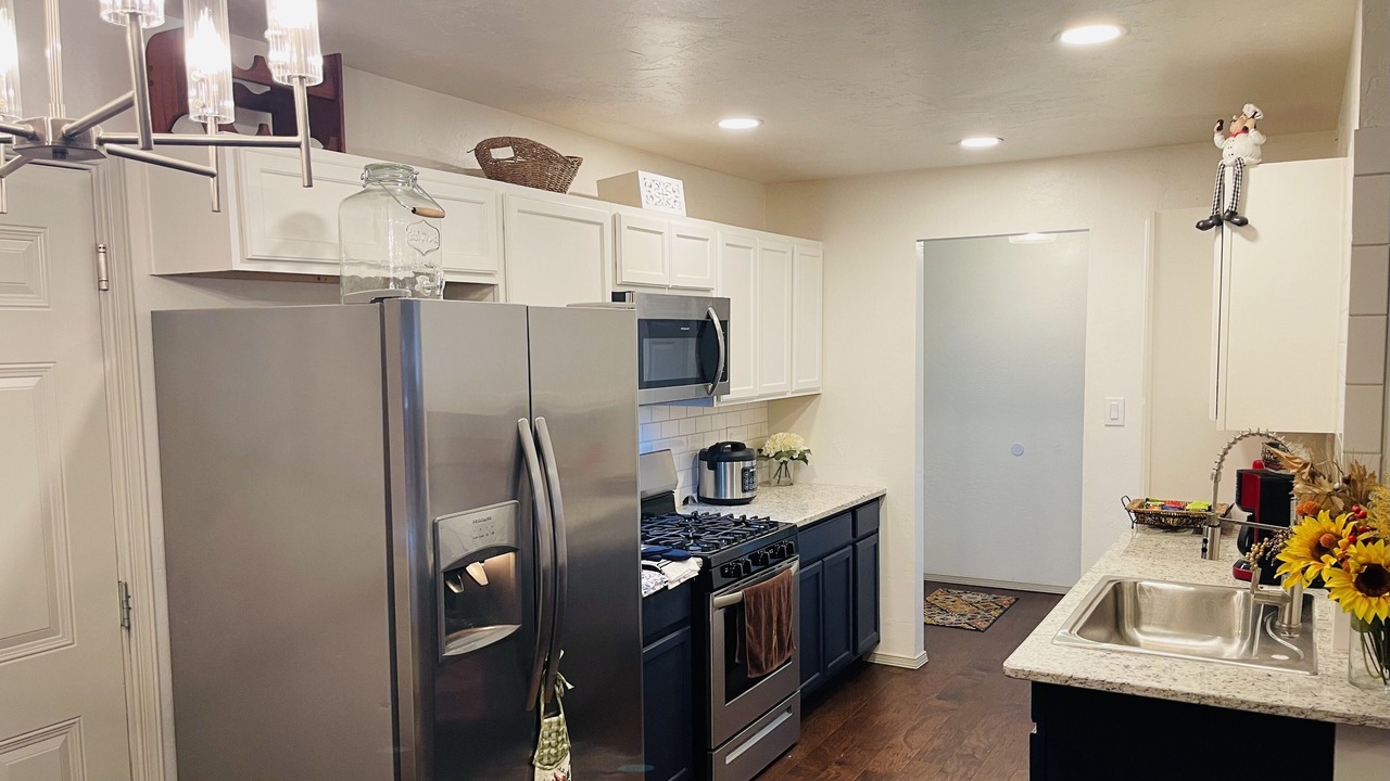 Photo of Kitchen in Alamogordo