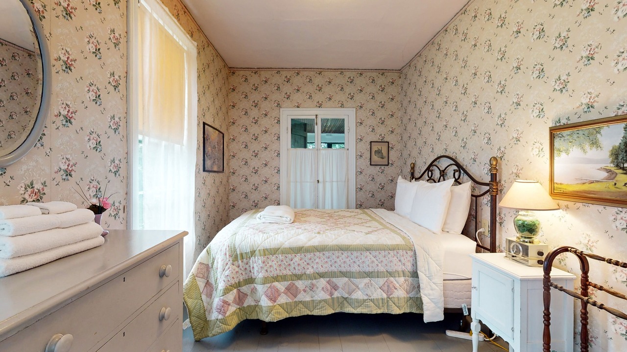 Photo of Bedroom in Rock Stream