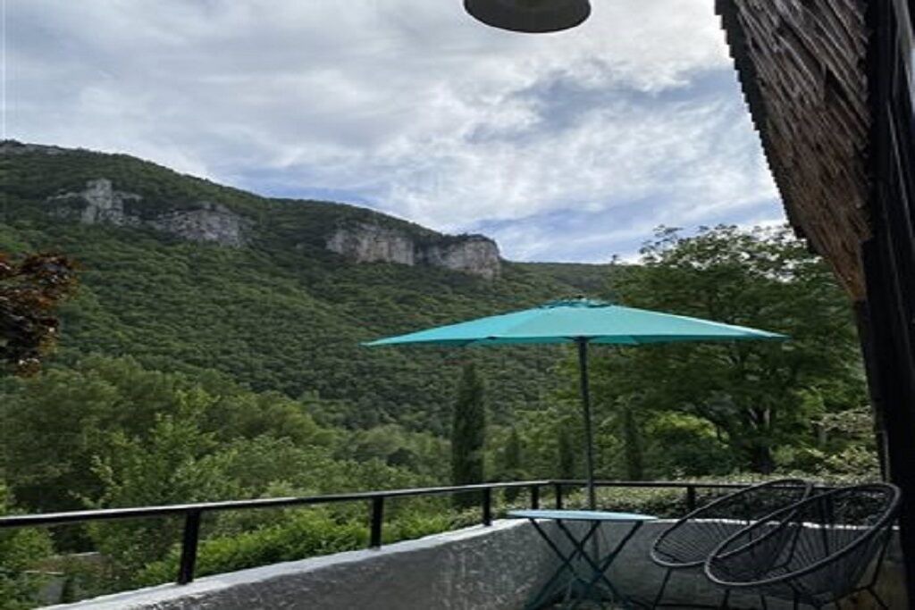 Photo of Outdoor in Mostuejouls