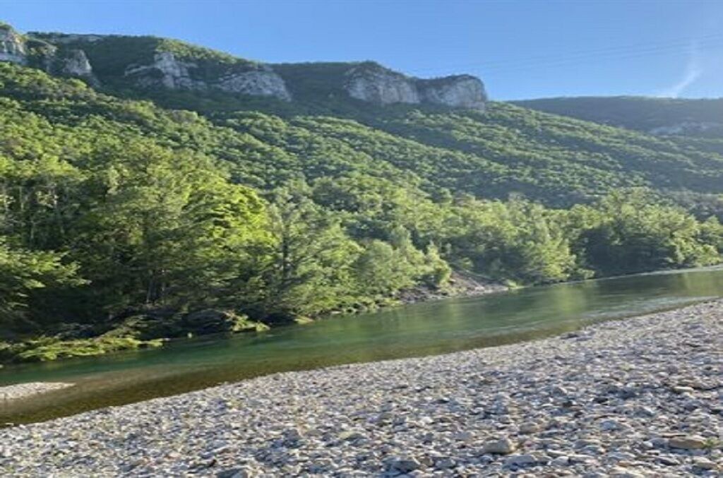 Photo of Others in Mostuejouls