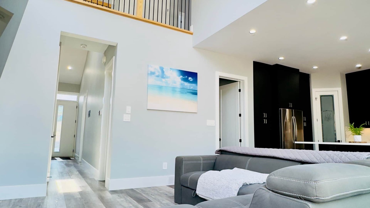 Photo of Livingroom in Grand Bend