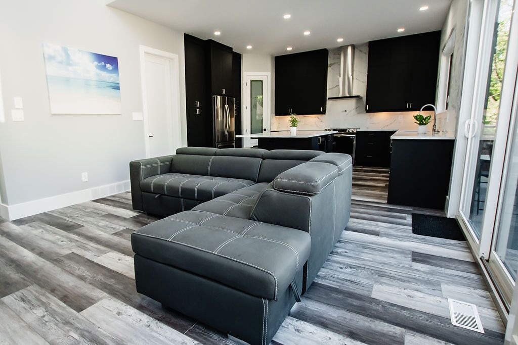 Photo of Livingroom in Grand Bend