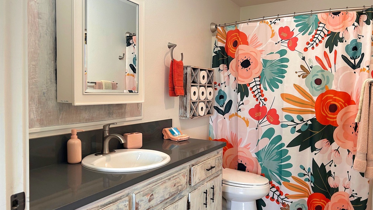 Photo of Others in Creswell