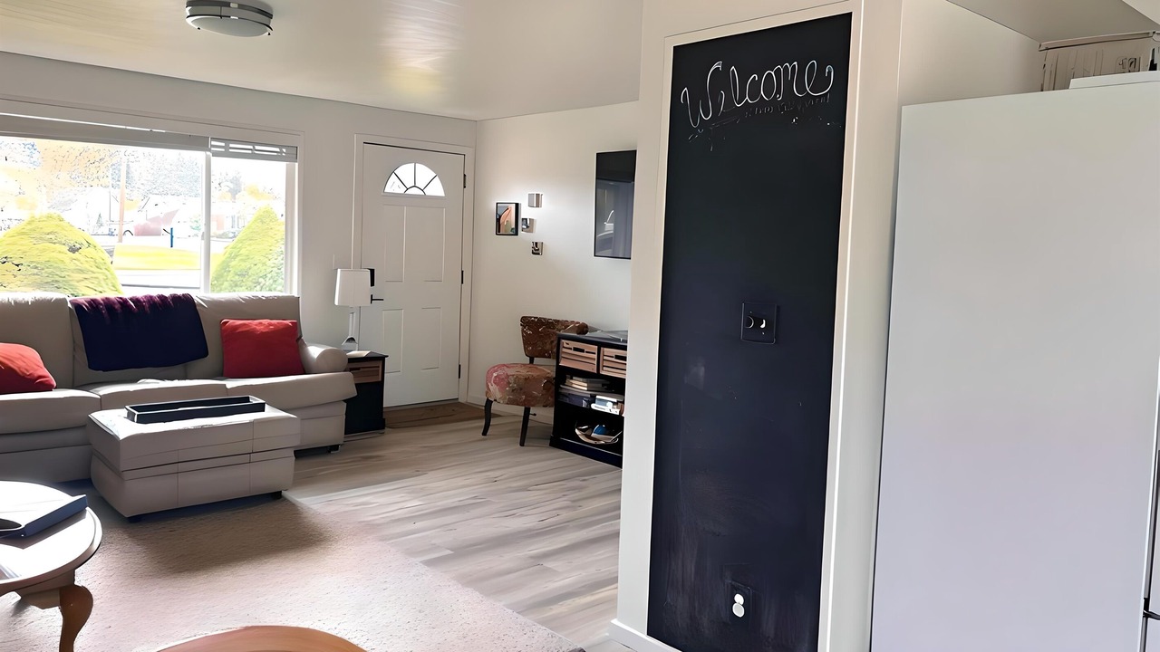 Photo of Others in Creswell