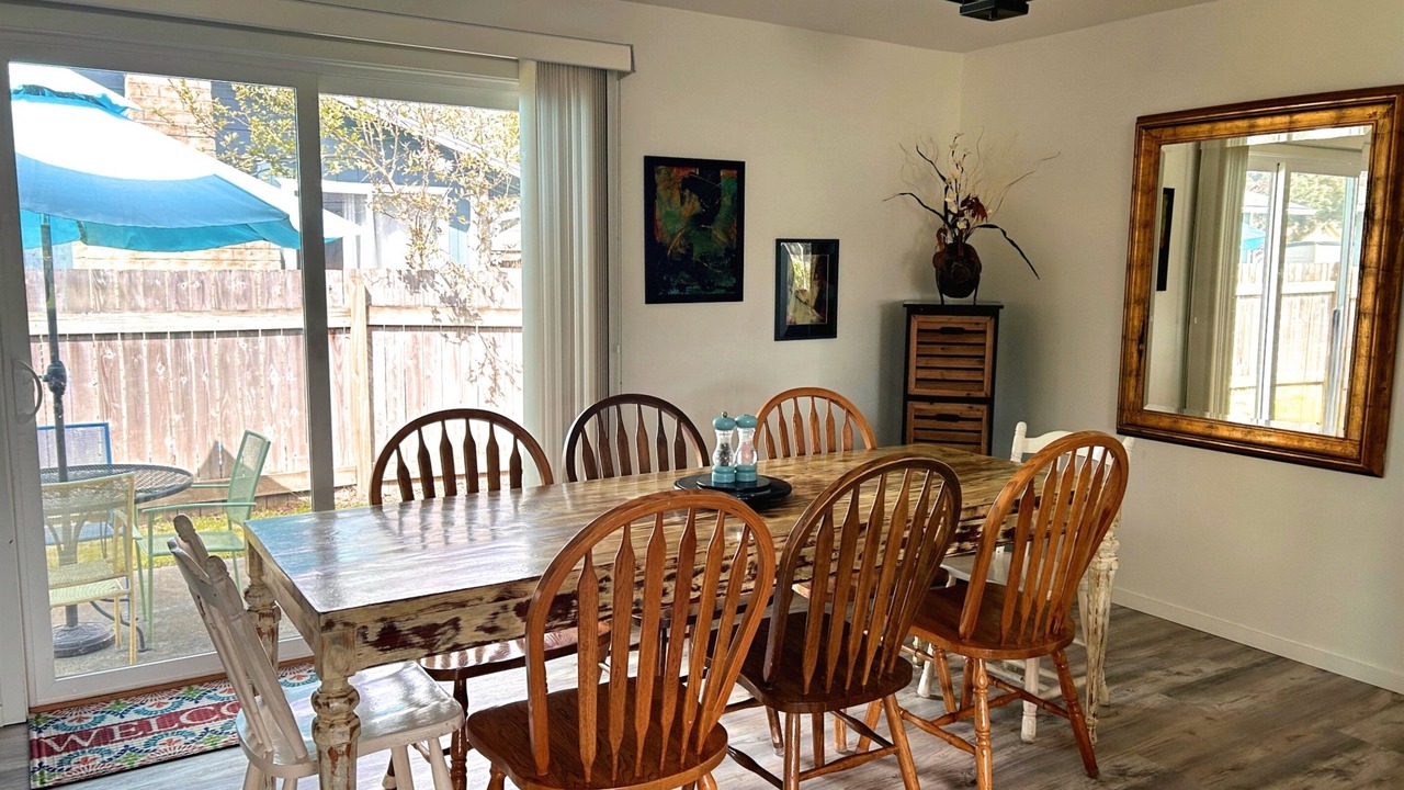 Photo of Others in Creswell