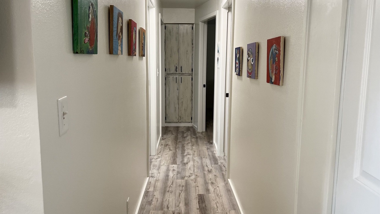 Photo of Others in Creswell