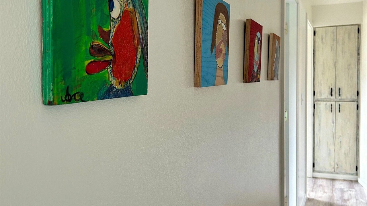 Photo of Others in Creswell