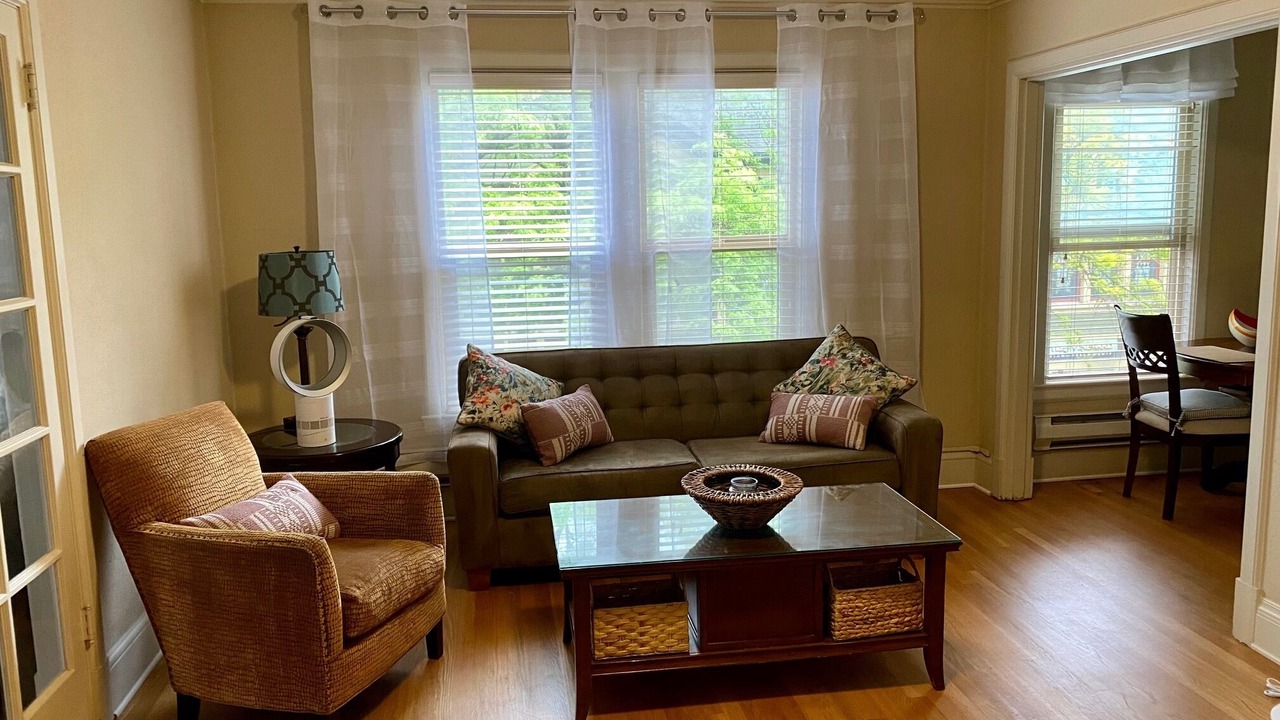 Photo of Bedroom in University District