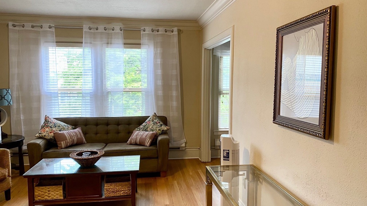 Photo of Others in University District