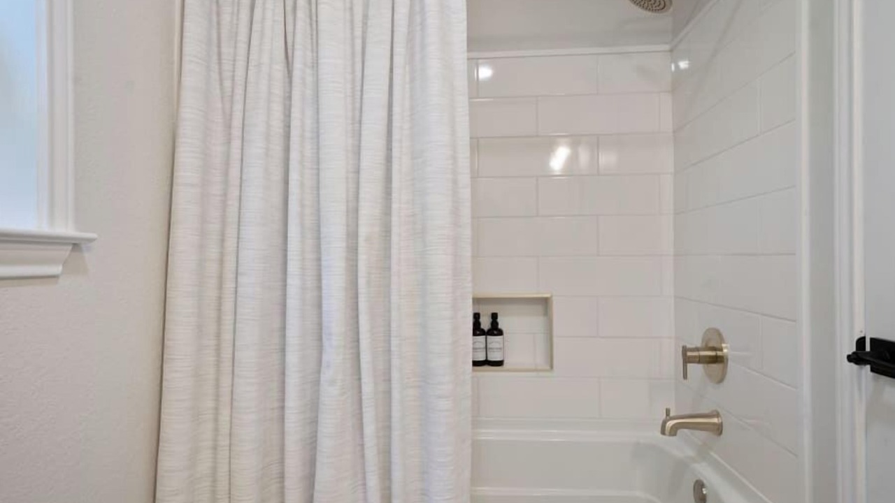 Photo of Bathroom in Enchanted Oaks