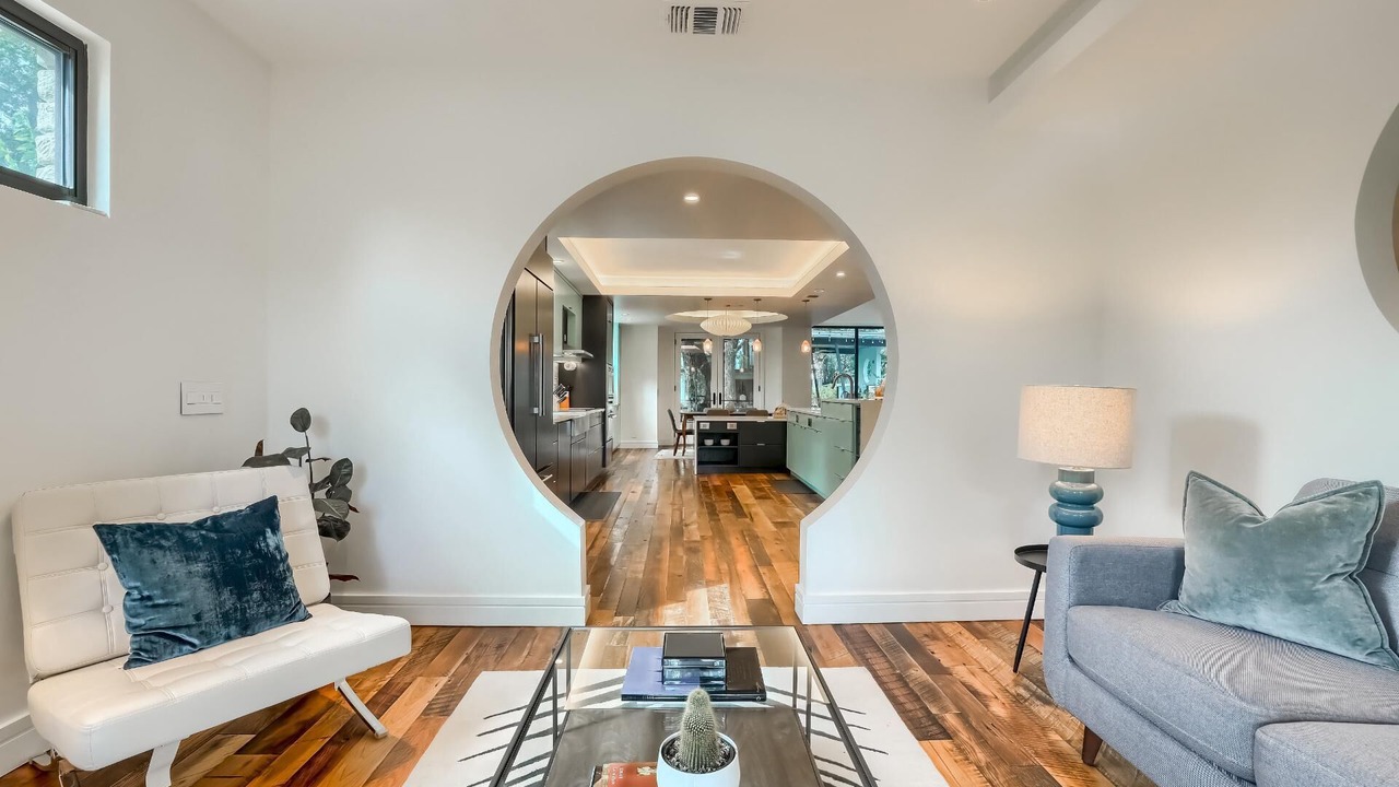 Photo of Livingroom in Zilker