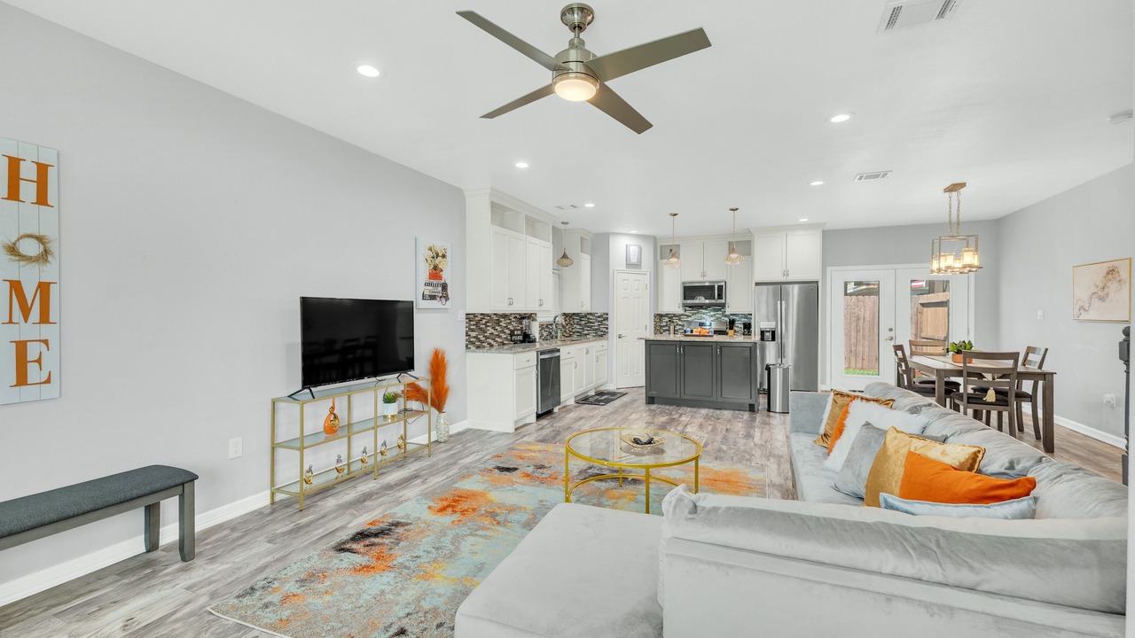 Photo of Livingroom in Greater East End