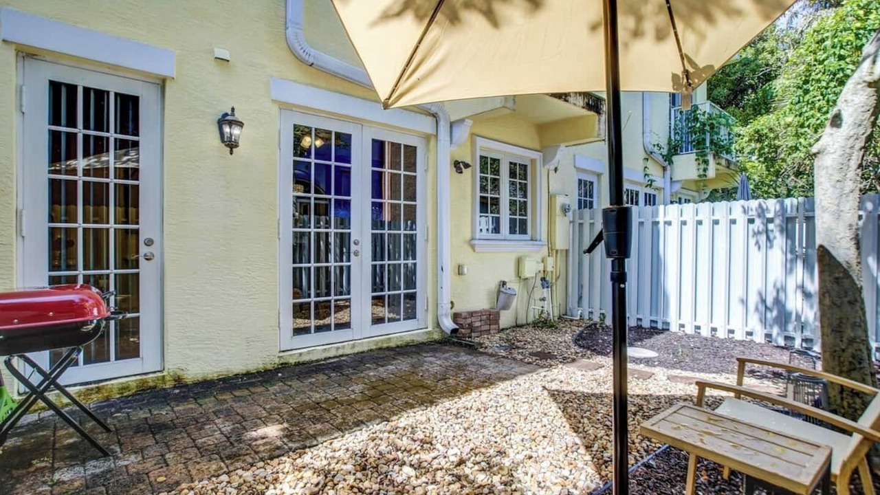 Photo of Patio Balcony in Colee Hammock