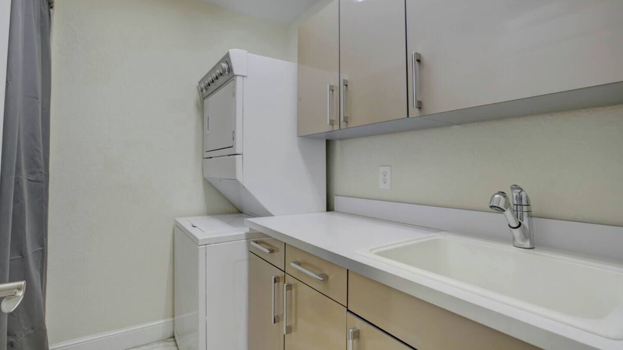 Photo of Kitchen in Colee Hammock