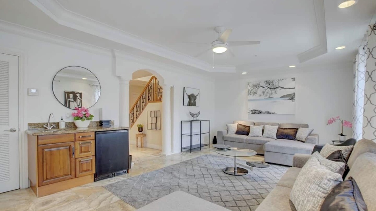 Photo of Livingroom in Colee Hammock