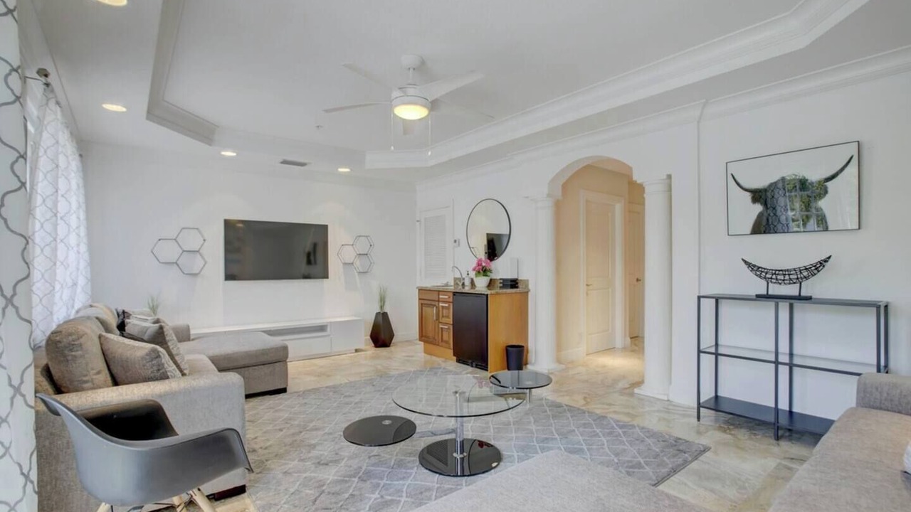 Photo of Livingroom in Colee Hammock