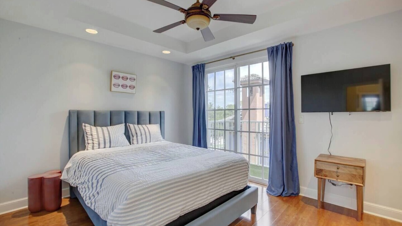 Photo of Bedroom in Colee Hammock