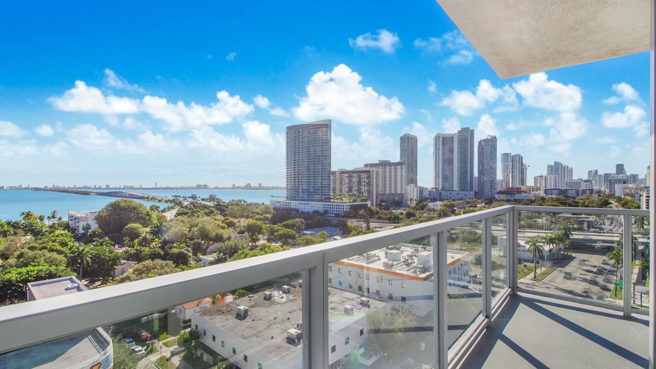 Photo of Patio Balcony in Northeast Miami