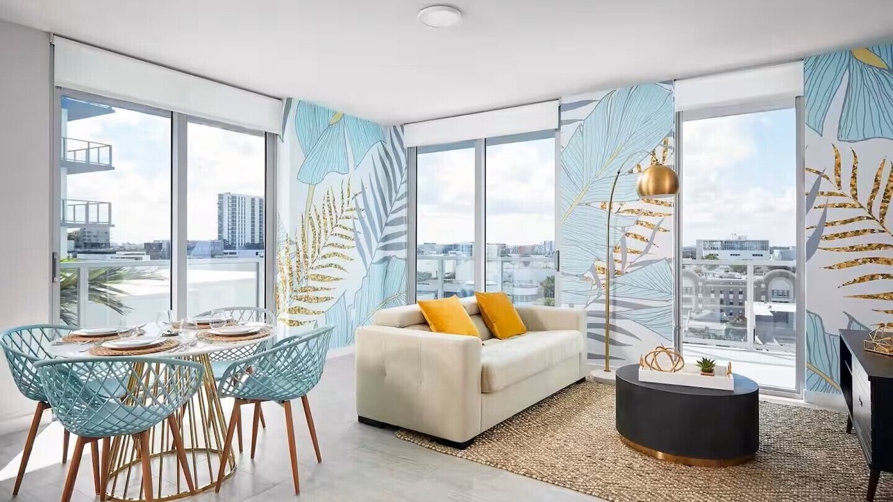 Photo of Livingroom in Northeast Miami