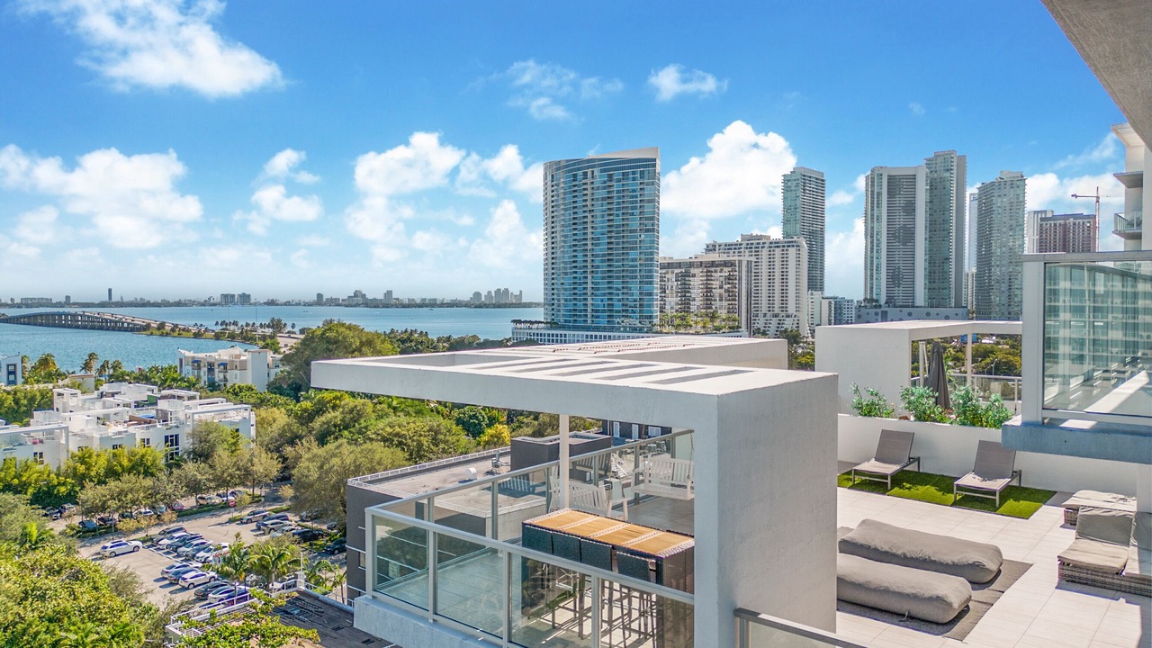 Photo of Outdoor in Northeast Miami