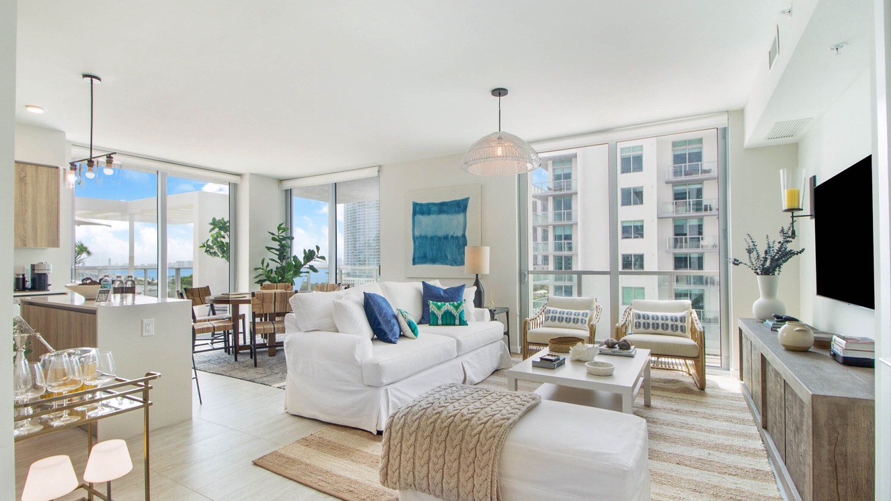 Photo of Livingroom in Northeast Miami