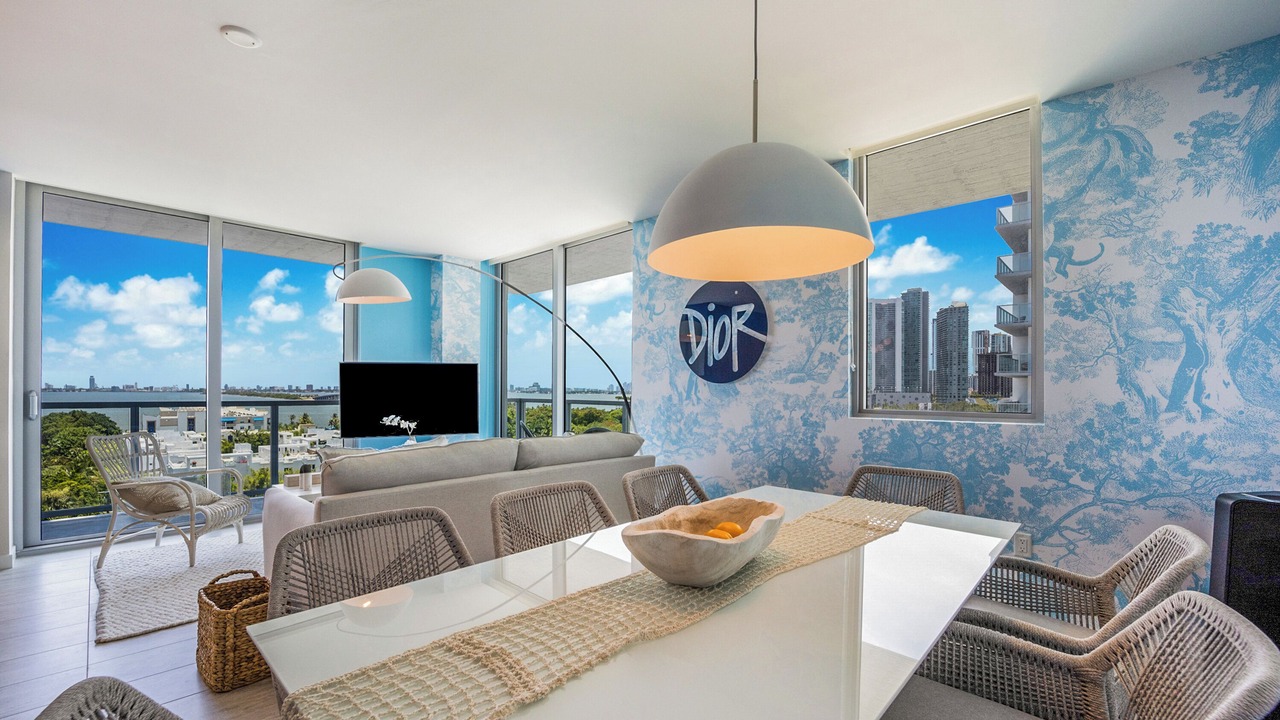 Photo of Livingroom in Northeast Miami