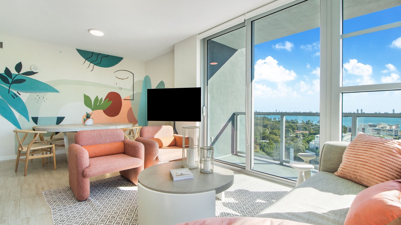 Photo of Livingroom in Northeast Miami