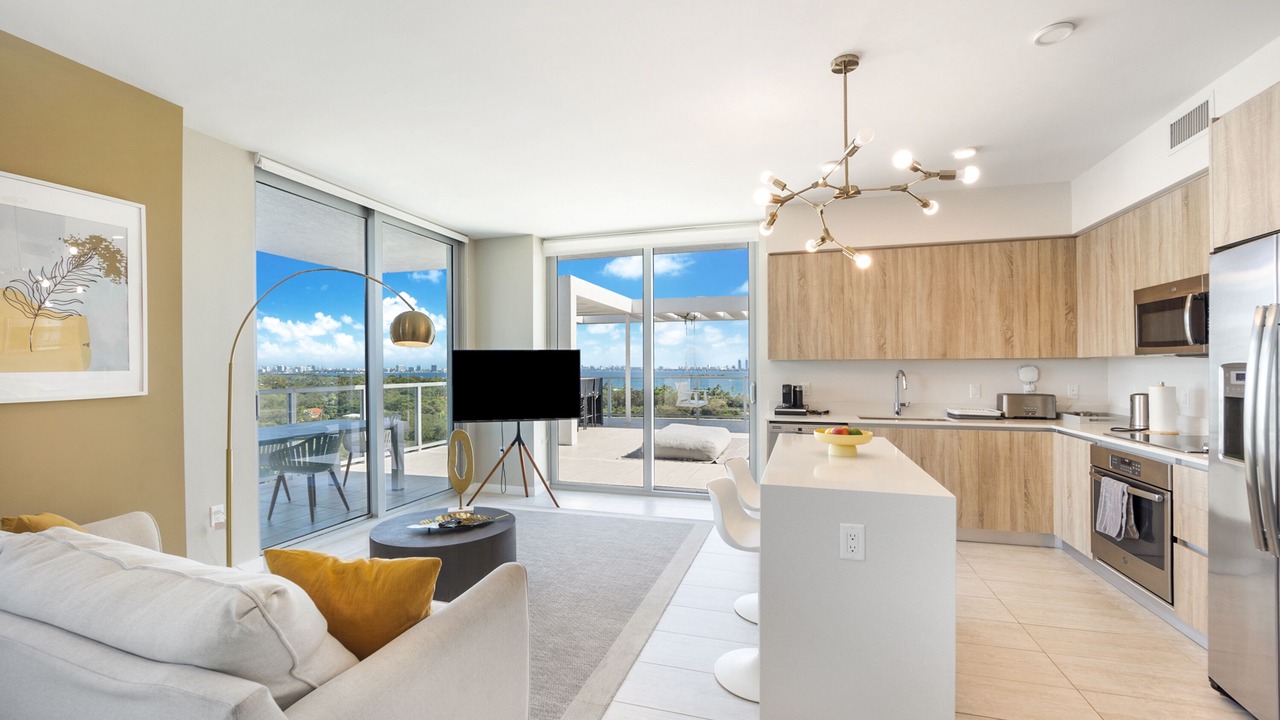 Photo of Livingroom in Northeast Miami