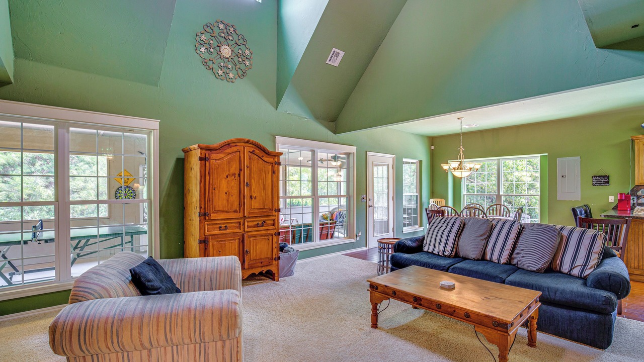 Photo of Livingroom in Kingston
