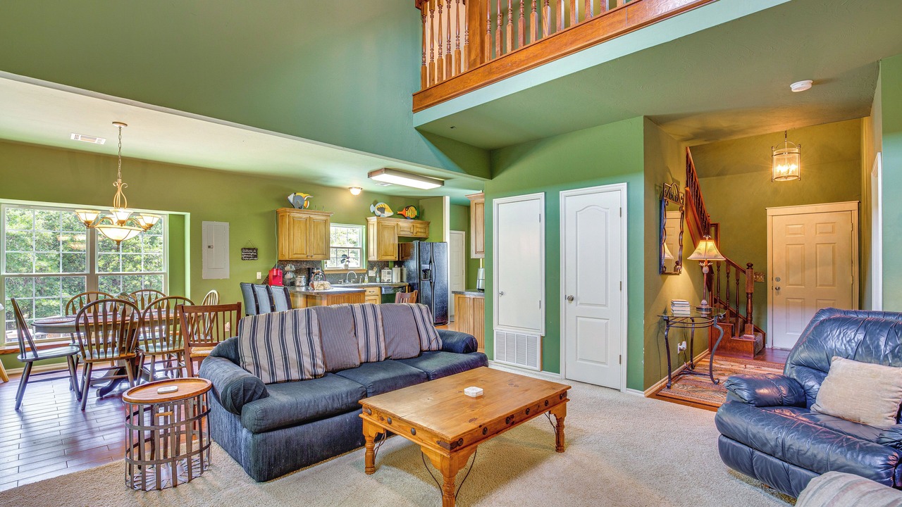 Photo of Livingroom in Kingston