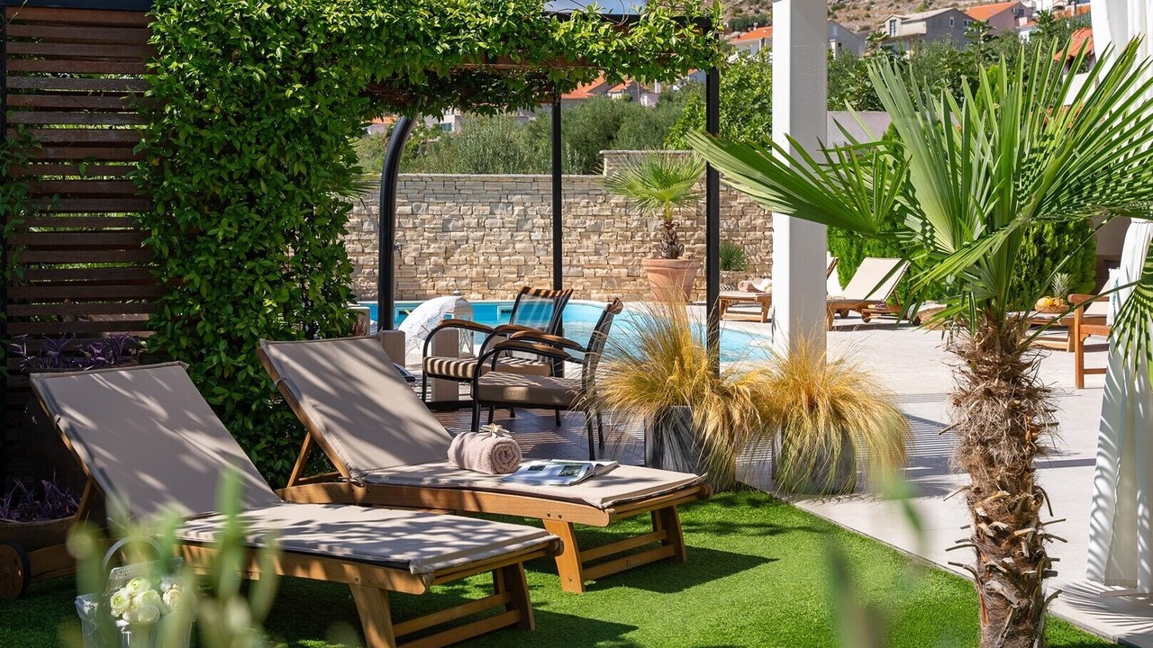 Photo of Outdoor in Mravince