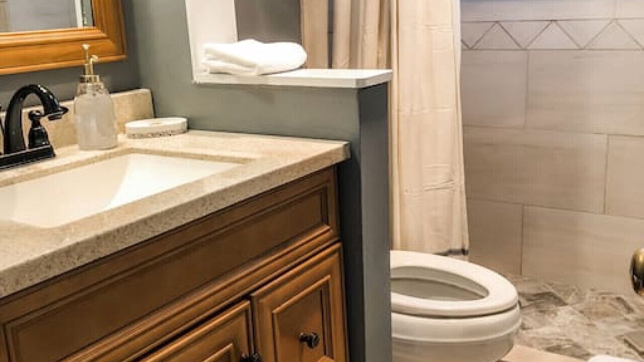 Photo of Bathroom in Historic Oakwood