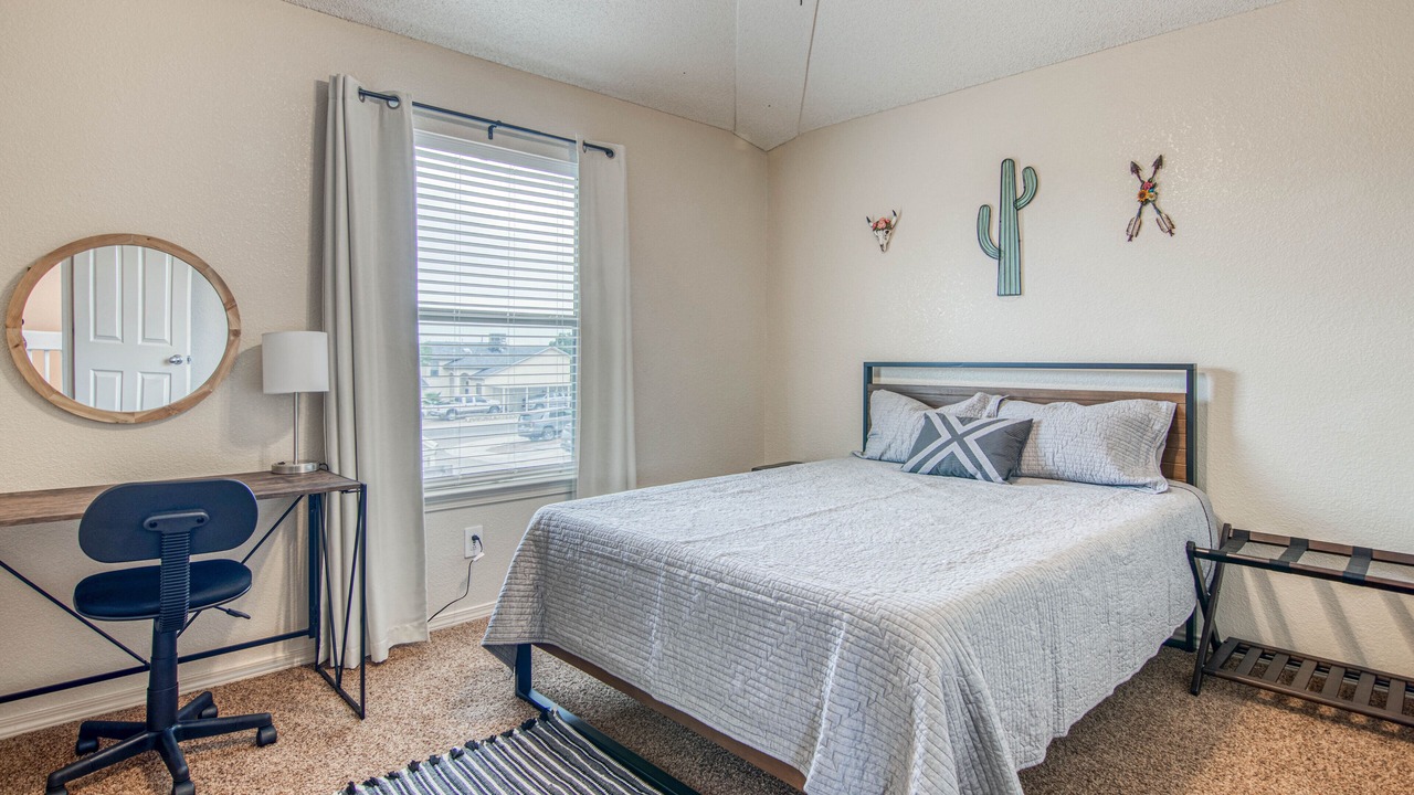 Photo of Bedroom in Biggs Field