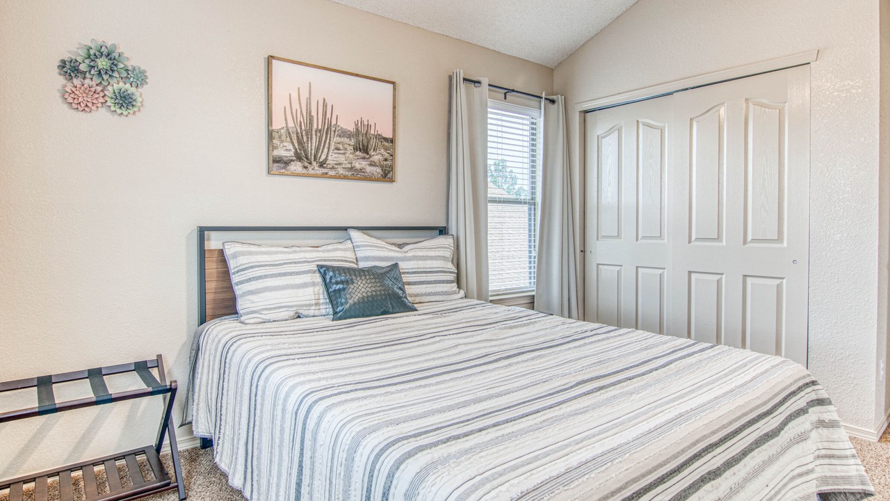 Photo of Bedroom in Biggs Field