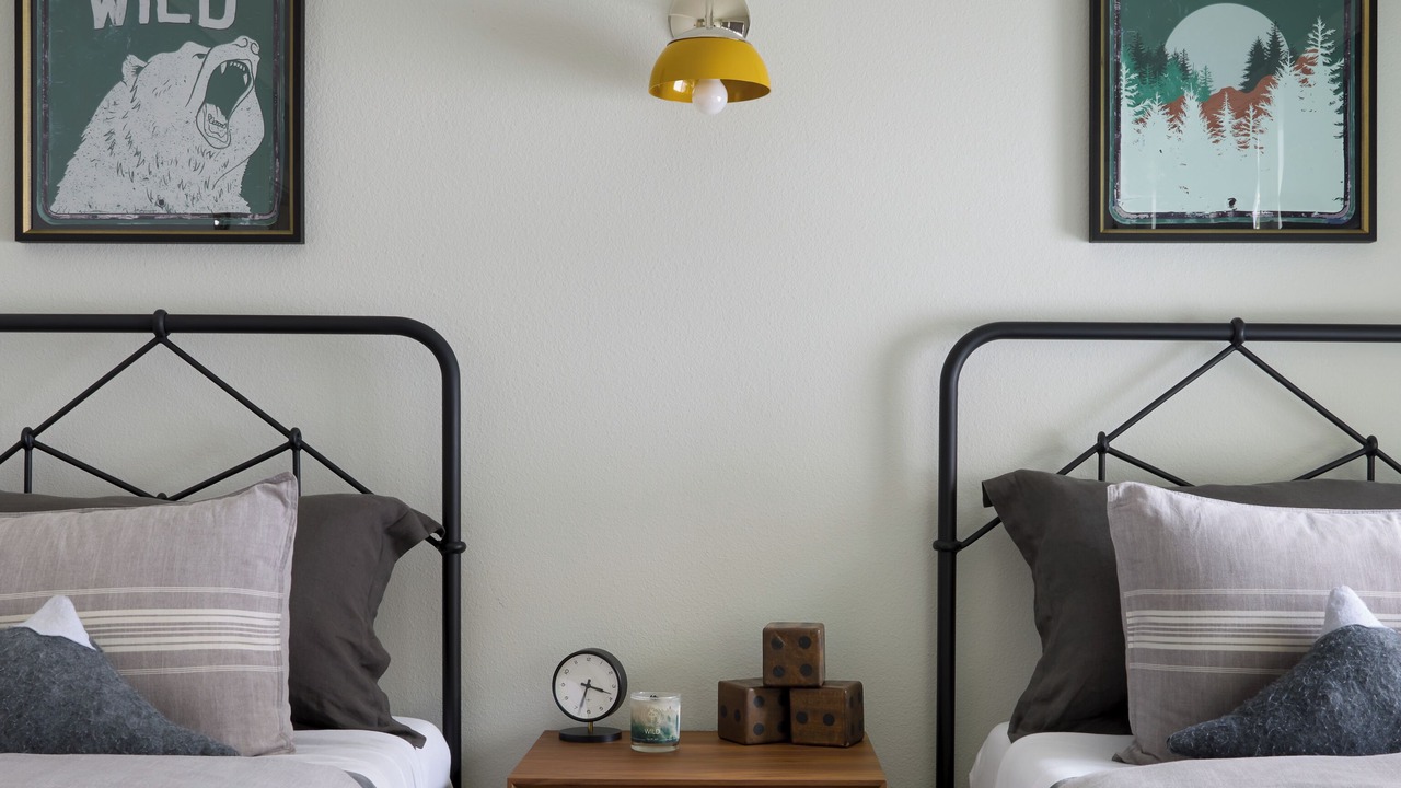 Photo of Bedroom in Tahoe Tavern