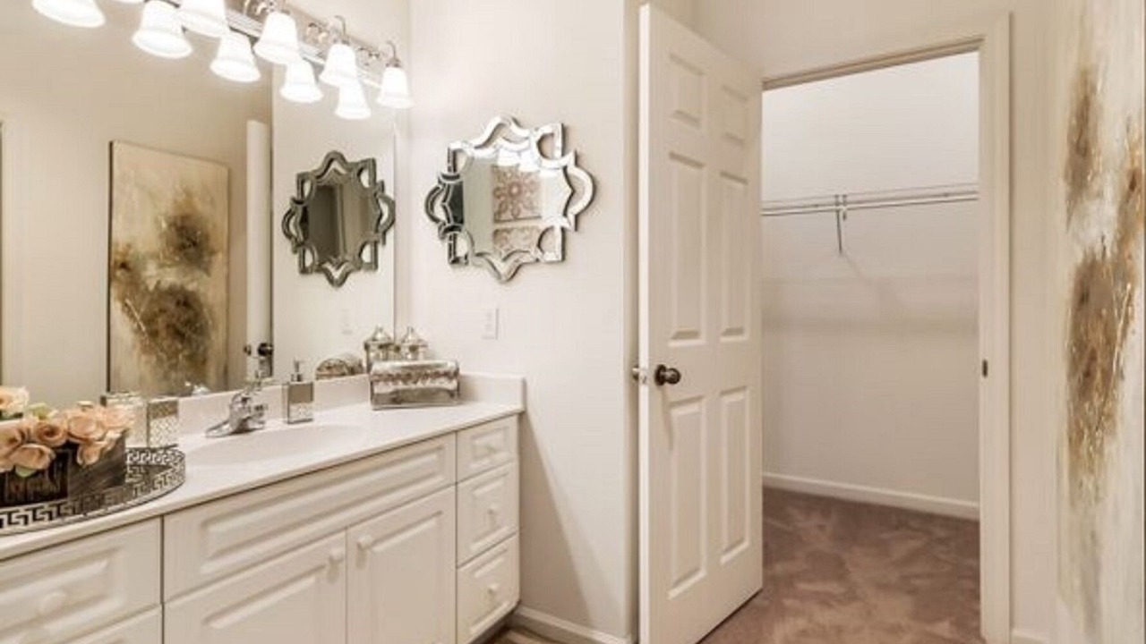 Photo of Bathroom in Elmwood