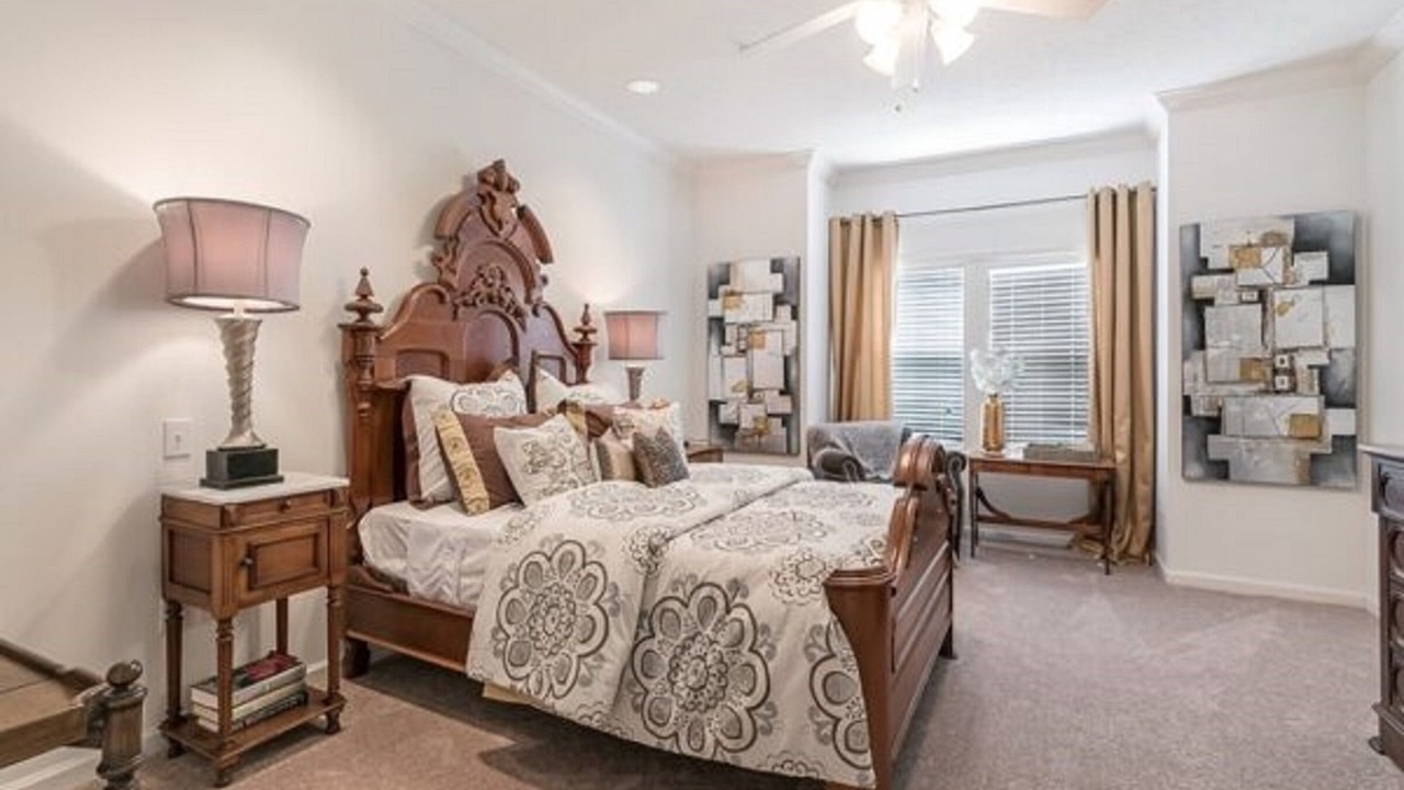 Photo of Bedroom in Elmwood