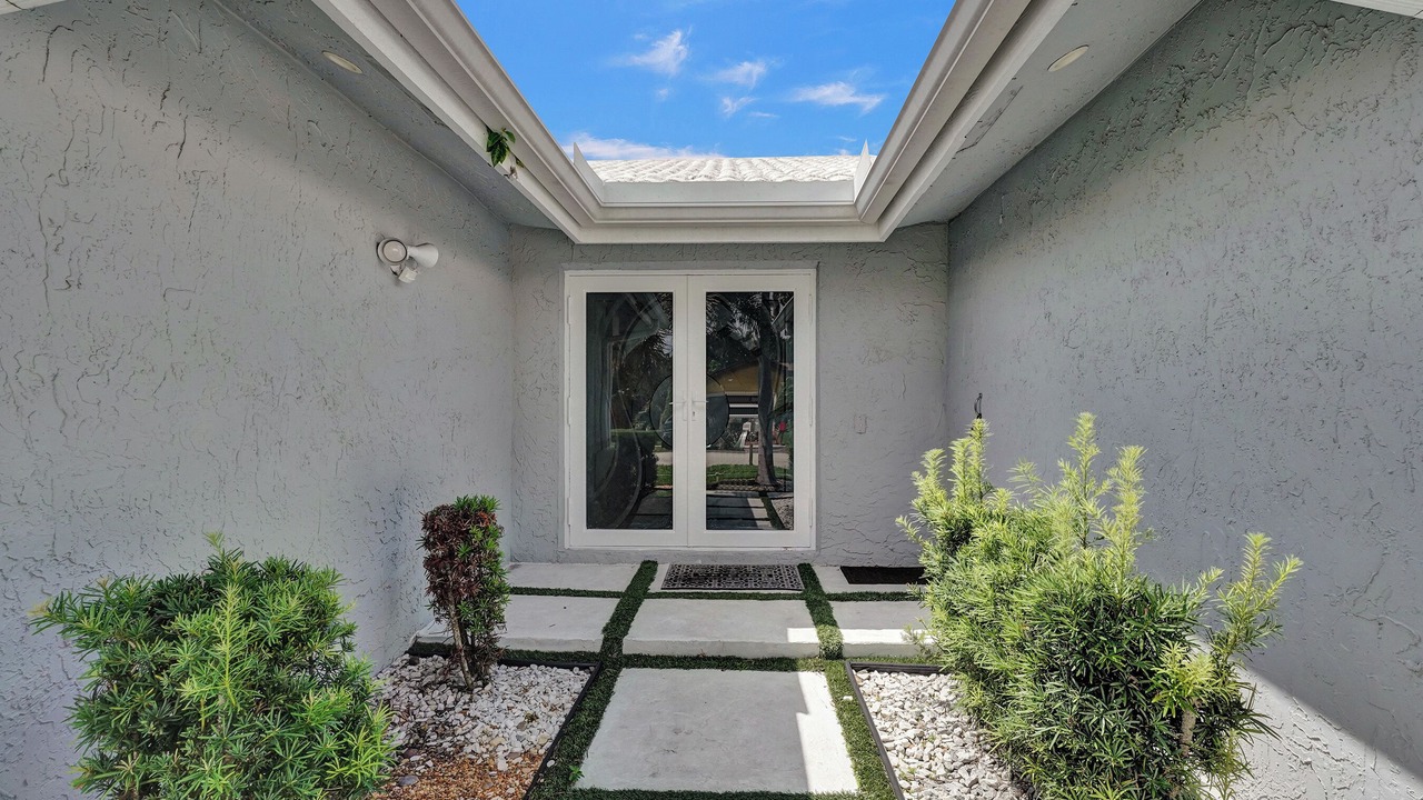 Photo of Outdoor in Lauderhill